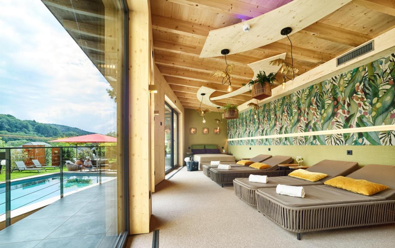 Hotel Erasmus - Mein Genuss- Und Wellnesshotel Trassem ภายนอก รูปภาพ