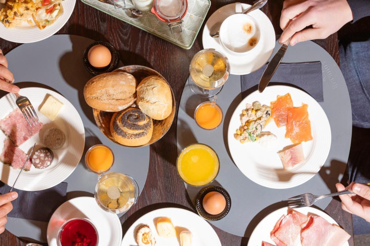 Hotel Erasmus - Mein Genuss- Und Wellnesshotel Trassem ภายนอก รูปภาพ