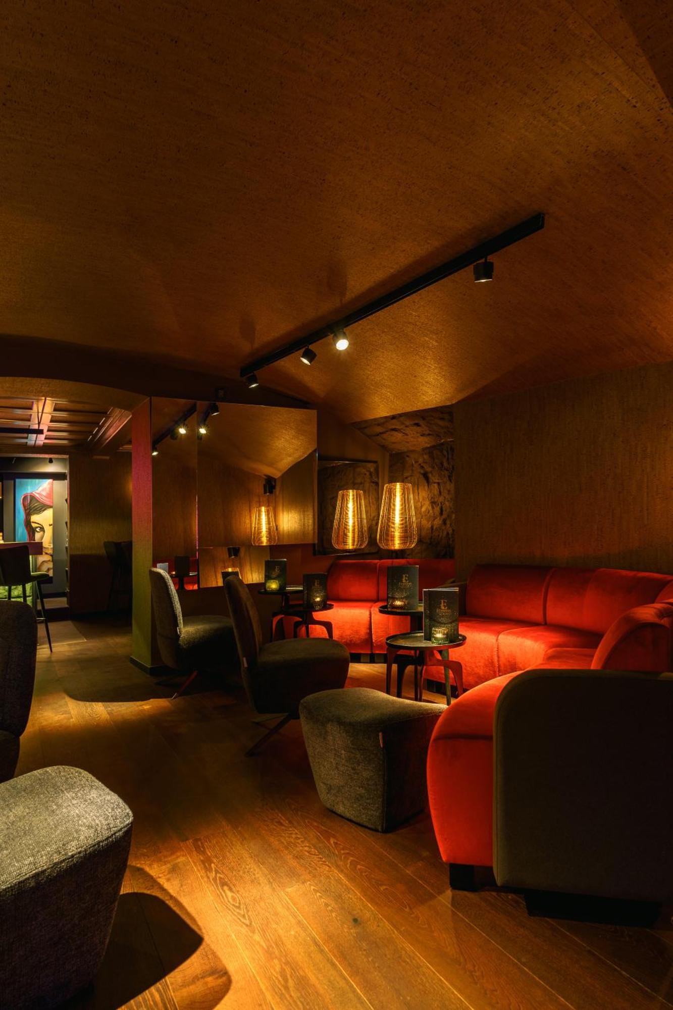 Hotel Erasmus - Mein Genuss- Und Wellnesshotel Trassem ภายนอก รูปภาพ