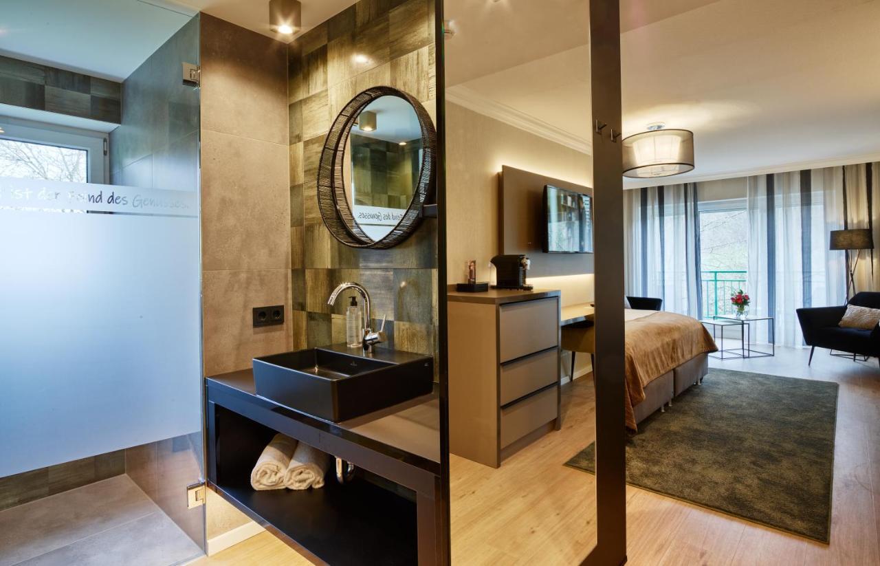 Hotel Erasmus - Mein Genuss- Und Wellnesshotel Trassem ภายนอก รูปภาพ