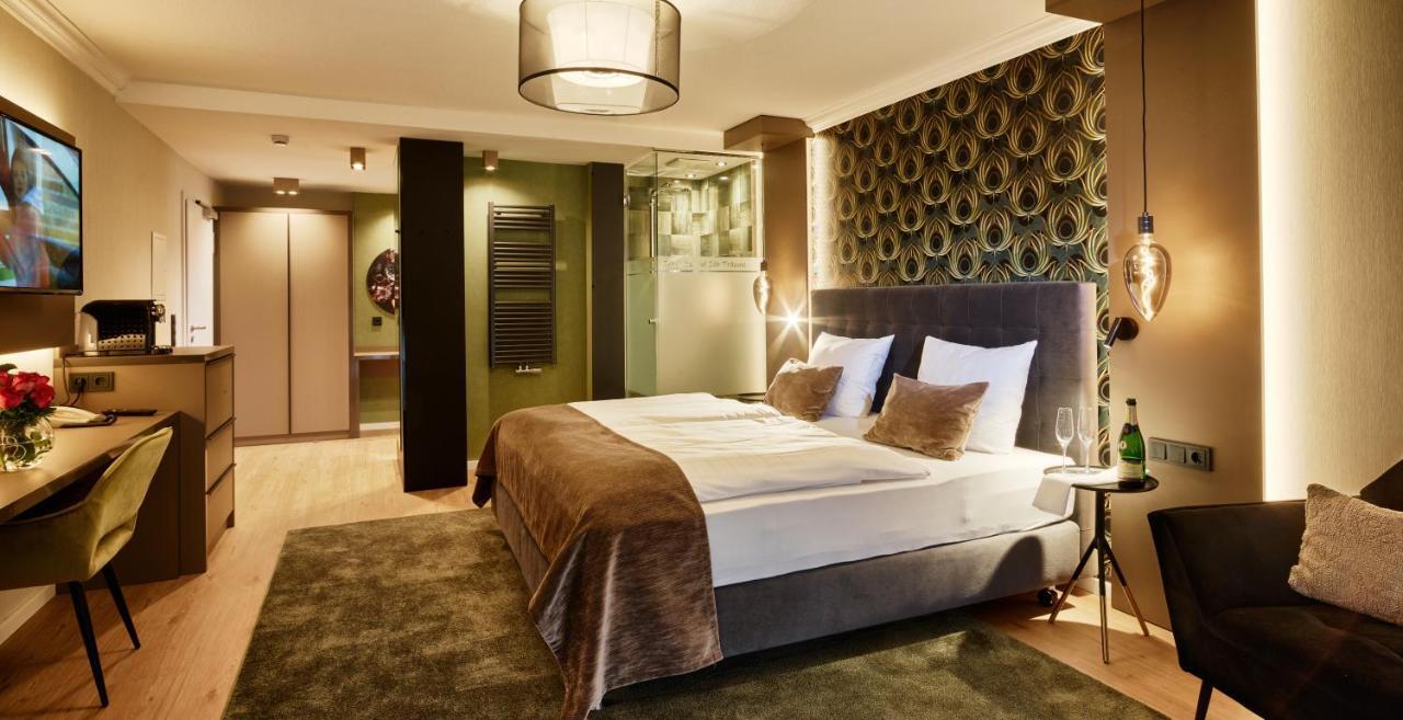 Hotel Erasmus - Mein Genuss- Und Wellnesshotel Trassem ภายนอก รูปภาพ
