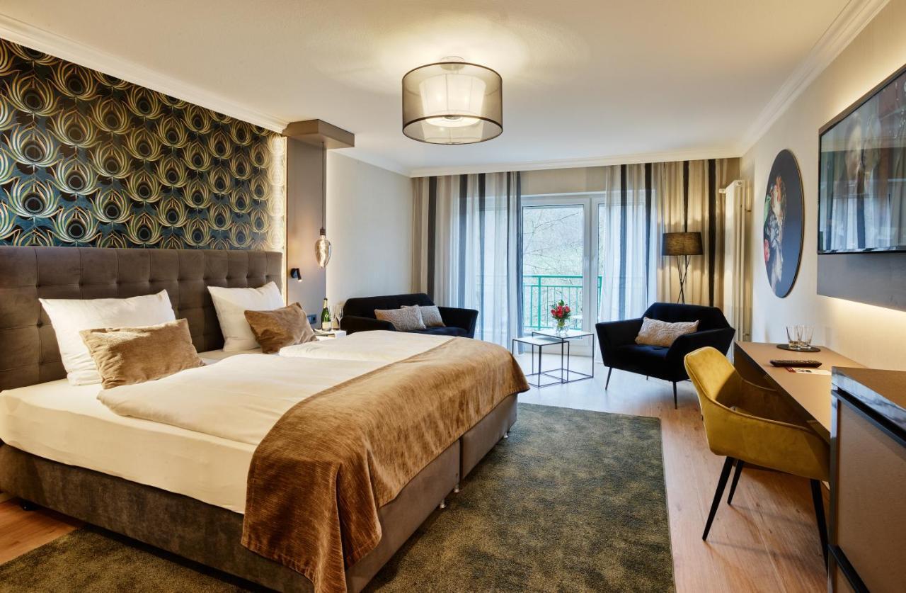 Hotel Erasmus - Mein Genuss- Und Wellnesshotel Trassem ภายนอก รูปภาพ